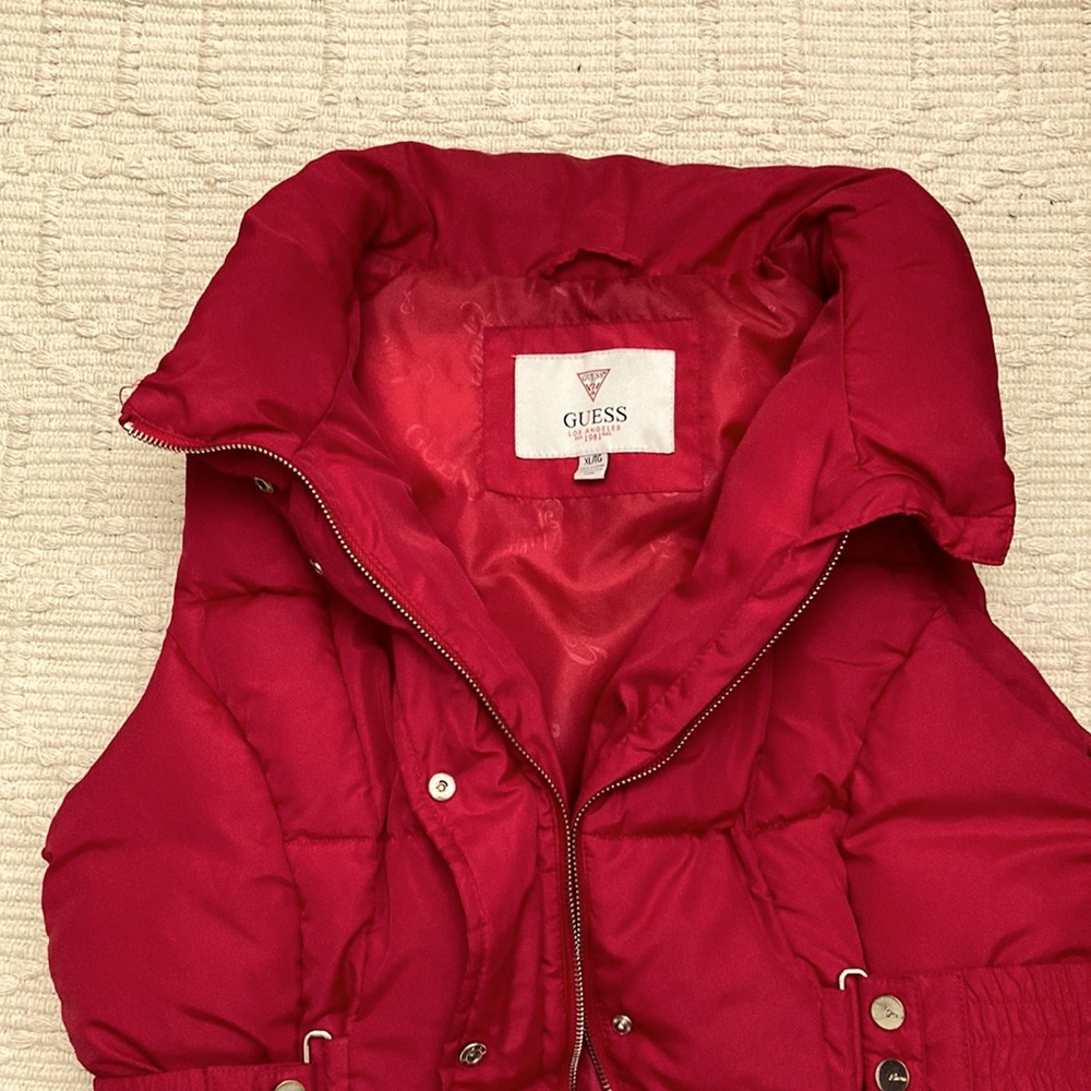 Guess apple red vest
